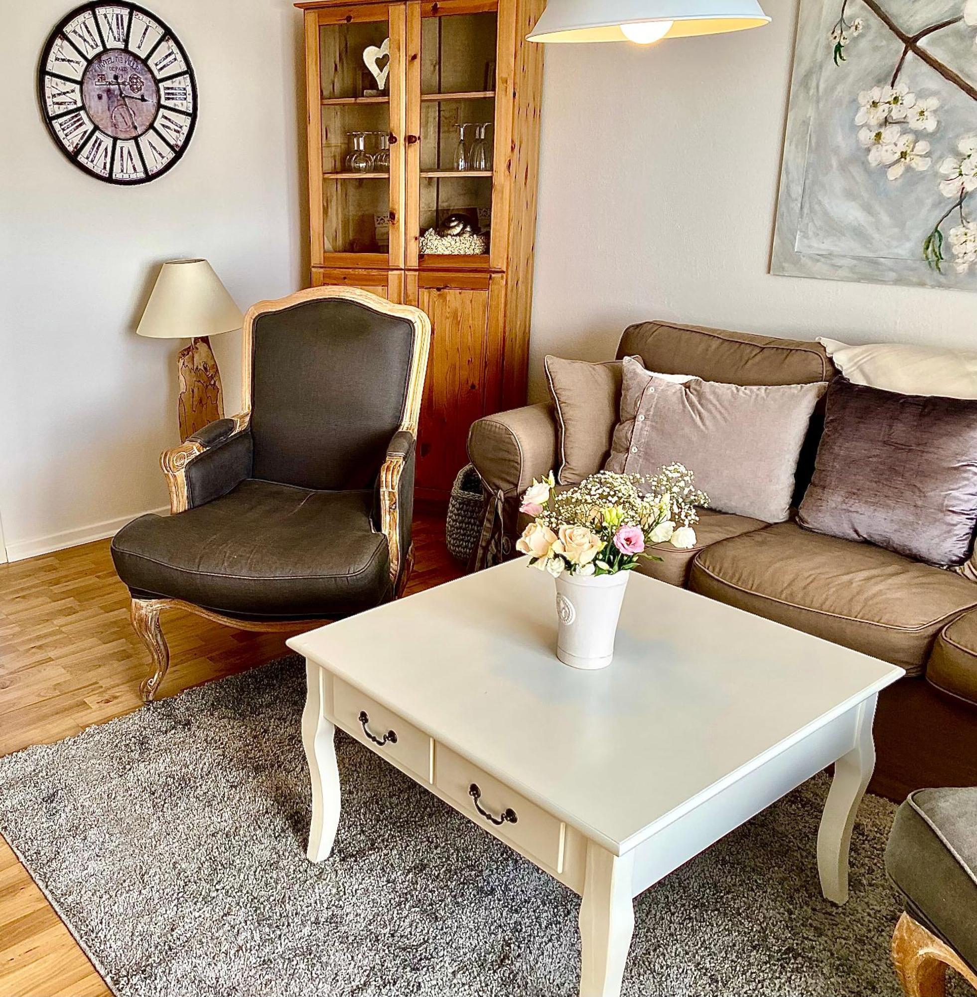 Gemuetliche Ferienwohnung Sagard Esterno foto
